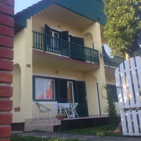 In Balatonmariafuerdo 19327 Holiday home *
