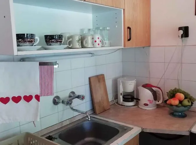 In 19327 בית נופש